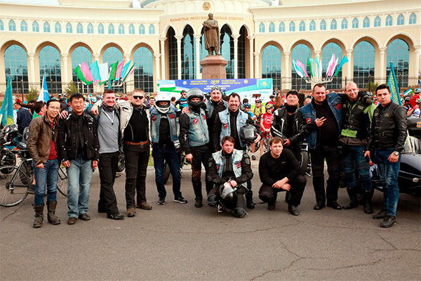 Стартовал велопробег по маршруту Ташкент-Шымкент