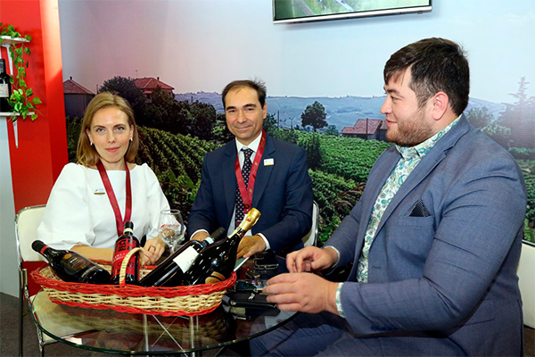 В столице Узбекистана стартовал Фестиваль вина
