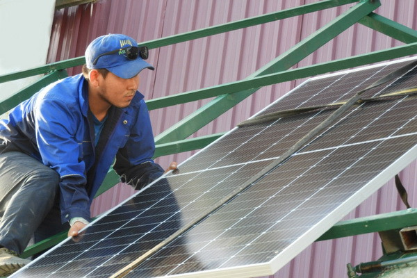 A solar photovoltaic plant with a capacity of 60 kW was put into operation at the Ferghana TPP