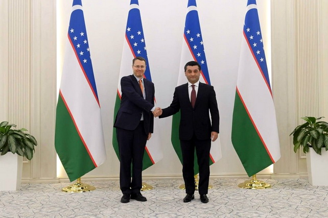 Uzbek Foreign Minister Receives Credentials from New Belgian Ambassador