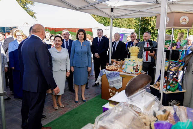В Витебске открылась выставка «Made in Uzbekistan» в рамках бизнес-форума