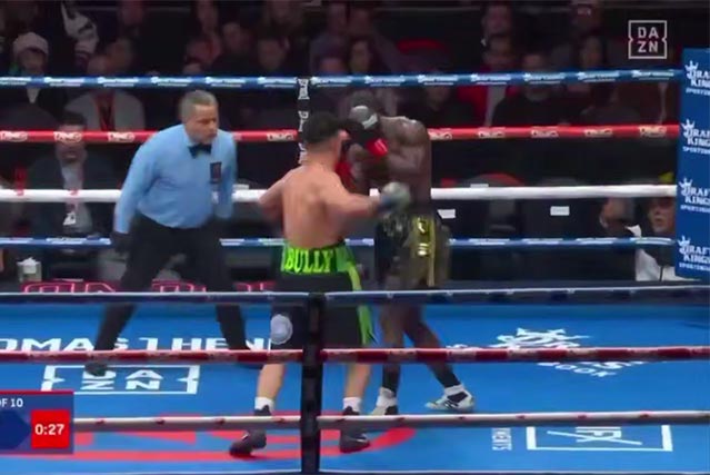 Uzbek Boxer Melikuziev Wins Bout in the U.S. by Technical Knockout