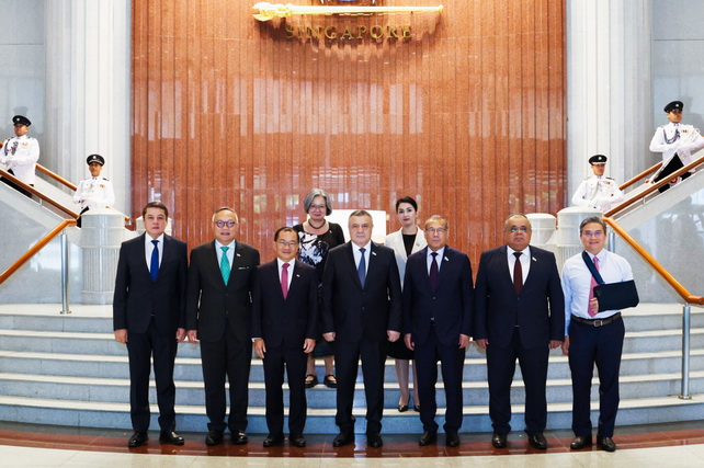 Uzbekistan Parliamentary Delegation Concludes Visit to Singapore