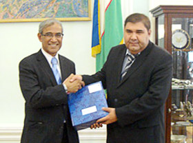 Госминистр иностранных дел Сингапура провел встречи в Узбекистане