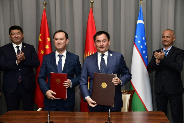 A trilateral agreement on cooperation was signed on the construction project of the railway "Uzbekistan - Kyrgyzstan - China"