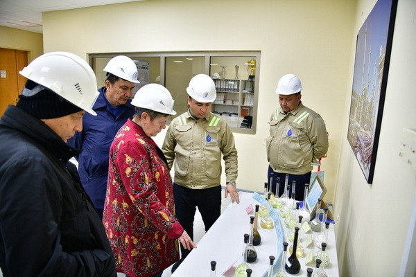 The delegation of the trade union of the oil and gas industry of Kazakhstan visited the Bukhara oil refinery