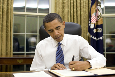 Obama makes formal request for war authorization against Islamic State