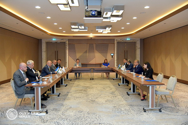 Укрепляется сотрудничество с зарубежными компаниями по развитию телекоммуникационной инфраструктуры