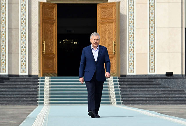 Ўзбекистон Президенти Самарқандга ташриф буюрди