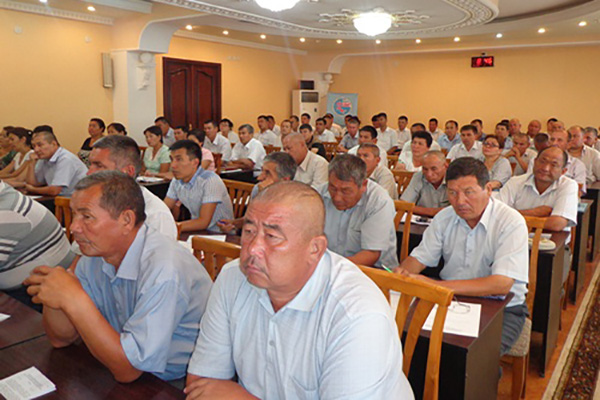 Депутат масъулияти ортмоқда