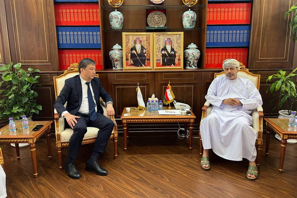Uzbekistan and Oman discuss the development of cooperation between business circles