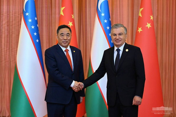 President of Uzbekistan speaks in favor of enhancing practical cooperation with China Energy