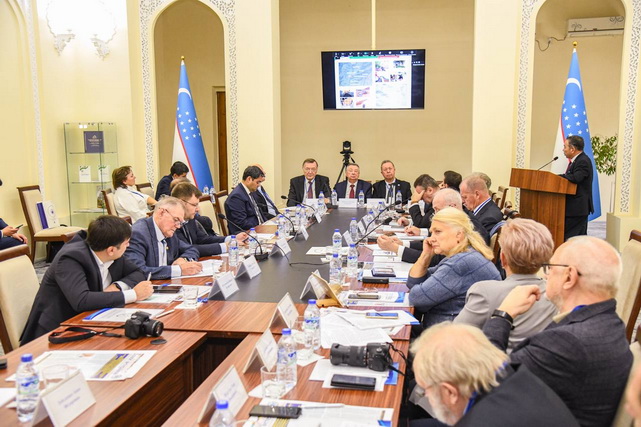 ​​​​​​​Ветераны атомной отрасли обсудили развитие технологий АЭС малой мощности