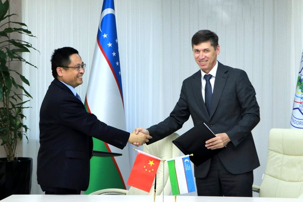 Agreements were signed for the construction of two solar photovoltaic stations with a capacity of 500 MW each in Kashkadarya and Bukhara regions