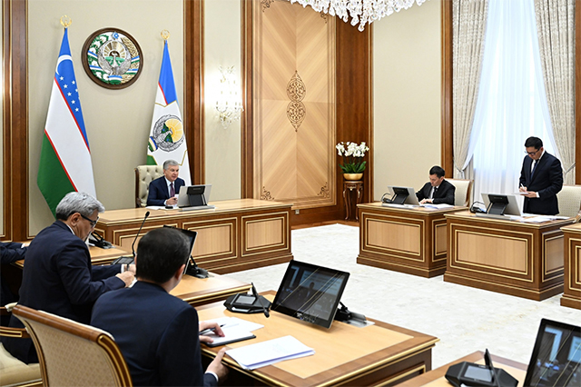 Мирзиёев поручил ускорить реформу общественного транспорта