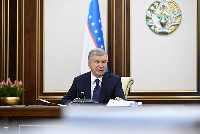 Shavkat Mirziyoyev Reviews Plans for New Highways and Tashkent International Airport