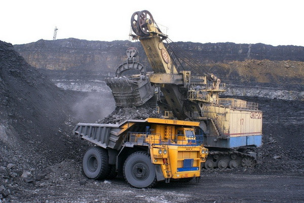 How much coal is produced in Uzbekistan in 2021?
