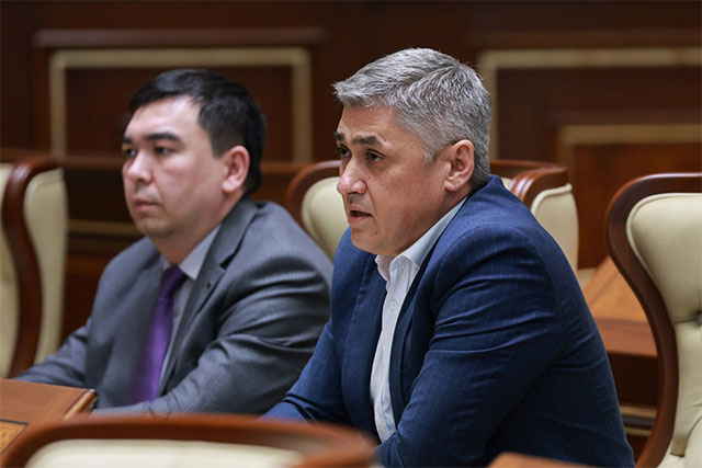 Senatorlar aholi salomatligini saqlashga qaratilgan muhim Qonunni maʼqulladi