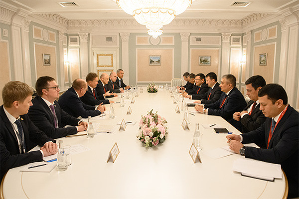 Uzbekistan and Gazprom discuss Russian gas supplies