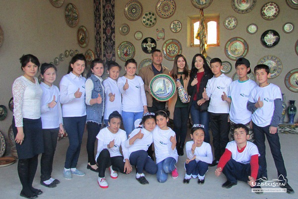 Group of deaf children visit historic sights of Uzbekistan