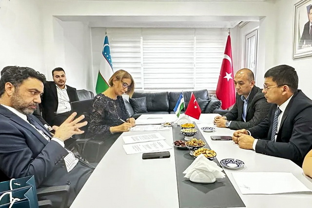 HRD ANTWERP and Uzbek companies sign agreement on the development of the jewelry industry
