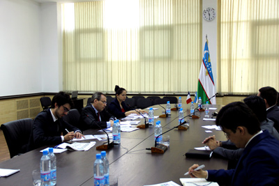 Посол Франции в Узбекистане посетил ОАО «УзРТСБ»