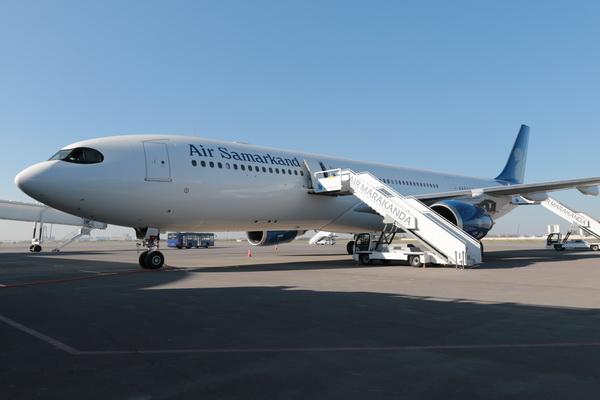 Air Samarkand receives Airbus A330-300