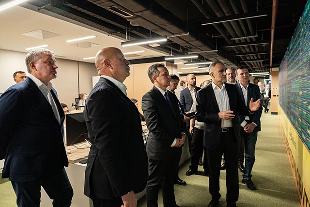 VEON Unveils the New Beeline Uzbekistan Network Operations Center, Launches BuildX to Accelerate Software Development in Uzbekistan