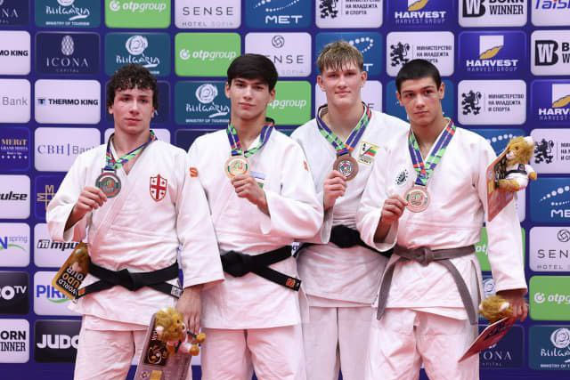 Иномжон Баходиров завоевал золото чемпионата мира по дзюдо среди юниоров в Болгарии