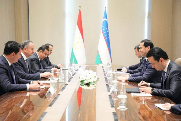 Issues of expanding Uzbek-Tajik partnership discussed