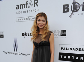 Gulnara Karimova donates to HIV/AIDS fighting
