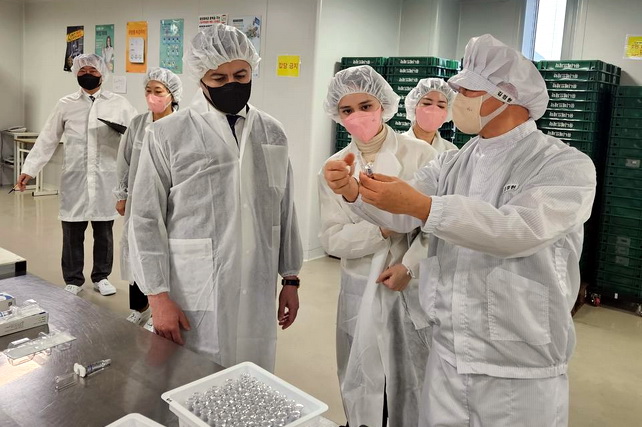 Узбекистан и Южная Корея обсуждают локализацию производства медизделий и лекарств
