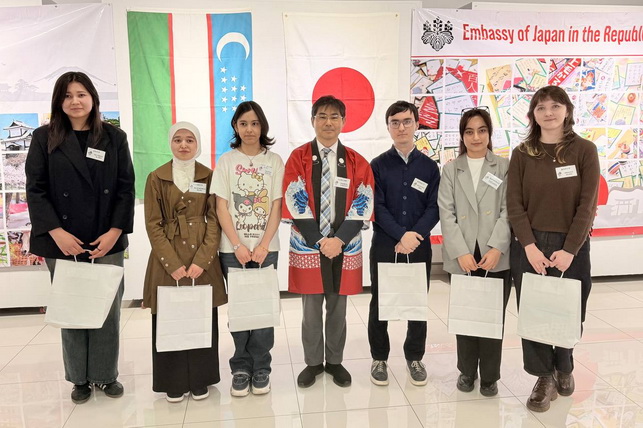 В Ташкенте прошёл турнир по японской игре «Карута» среди студентов