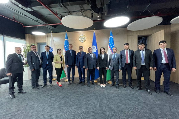 Делегация из Таджикистана ознакомилась с аутсорсинговым потенциалом Узбекистана