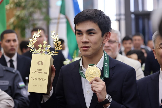 Sindarov Returns to Uzbekistan After Candidates Win