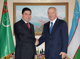 Turkmen leader invites Uzbek counterpart to visit Turkmenistan