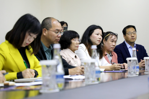 Chinese investors are interested in the production of artificial leather in Uzbekistan