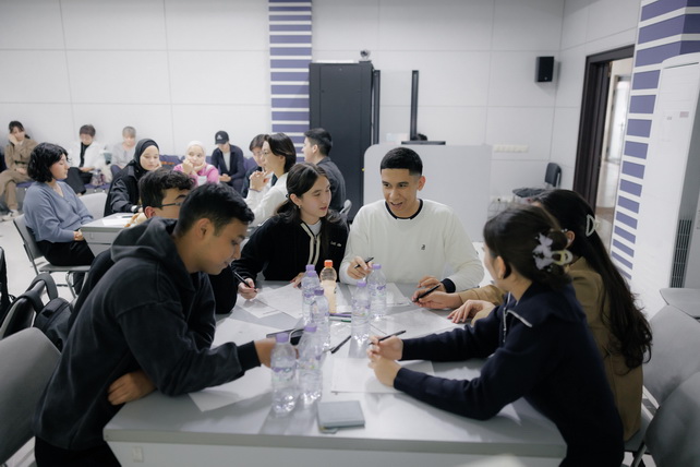 В Ташкенте подвели итоги международного чемпионата школьников «Формула интеллекта»