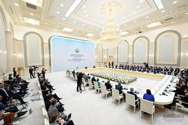 Shavkat Mirziyoyev emphasizes the importance of enhancing open dialogue and partnership within the framework of the Foreign Investors Council