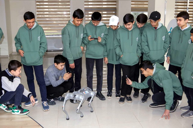 В Узбекистане прошел шестой Фестиваль науки и атома