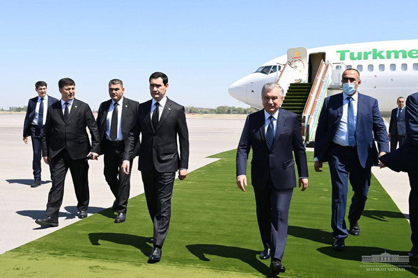 Президенты Узбекистана и Туркменистана - в Самарканде