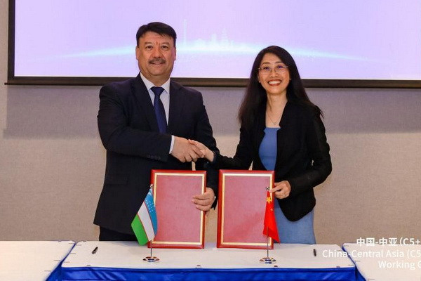 Uzbekistan and China to increase number of regular flights to 100 per week