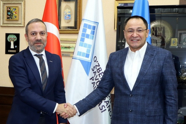 A meeting takes place between the Chairman of the CCI and the Chairman of the Uzbek-Turkish Business Council