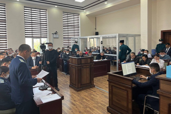 В Бухаре проходит суд по уголовному делу о событиях в Нукусе