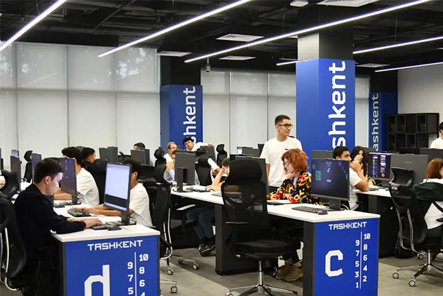 Школа цифровых технологий School 21 начал работу в Ташкенте