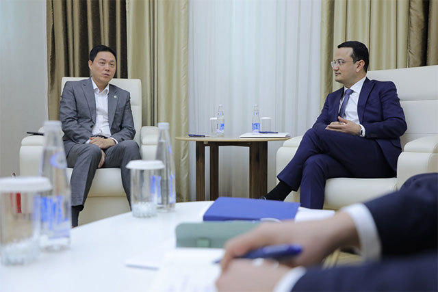 Laziz Kudratov meets with the Vice-Chairman of the Korea-Uzbekistan Business Association to discuss new projects