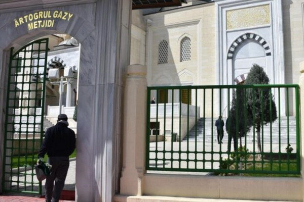 В Туркменистане вновь разрешили посещать мечети