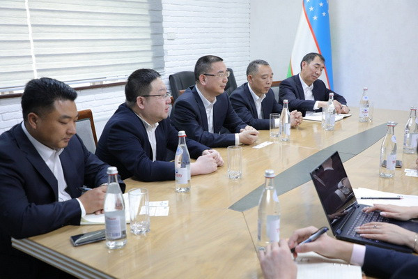 A meeting takes place with China State Construction