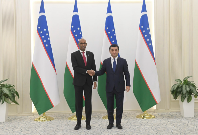 Uzbekistan’s Foreign Minister Receives Credentials from Somalia’s First Ambassador