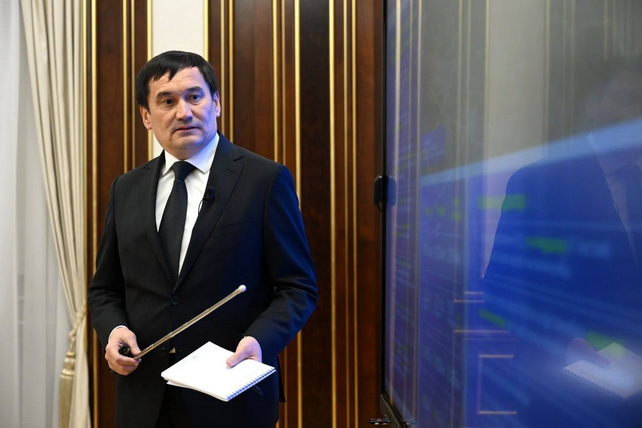 President receives report on major road infrastructure projects in Uzbekistan